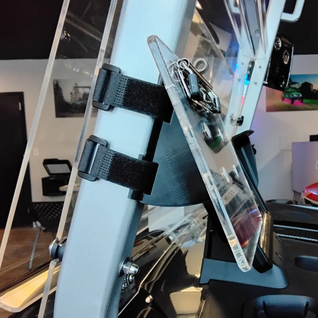 Evolution D-MAX Scorecard Holder with Side Post Straps - Image 2
